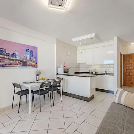 Apartmán Cozy Apartment, Heated Pool